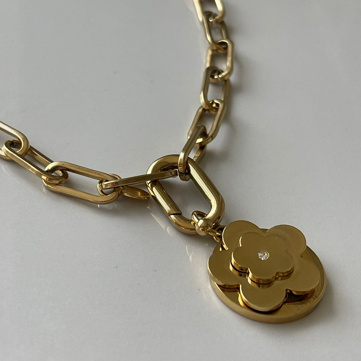 Heart Clover Medallion Necklace | Interchangable